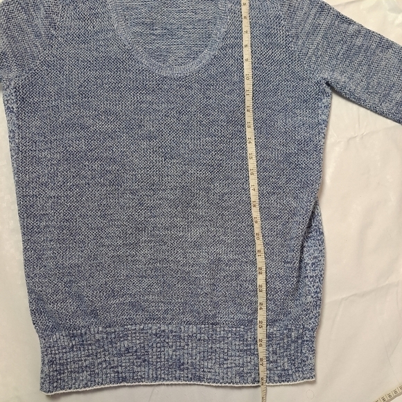 THEORY Women's Scoop Neck Pullover Sweater in Prosecco (Blue/White) - Picture 11 of 12